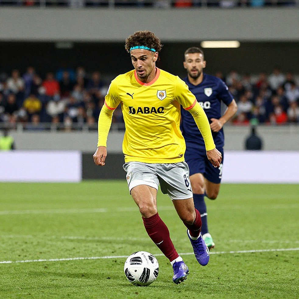 Real Madrid: Cucurella nói về tiếng huýt sáo ở Bernabéu, con số 'chạy ít nhất La Liga' và trận derby