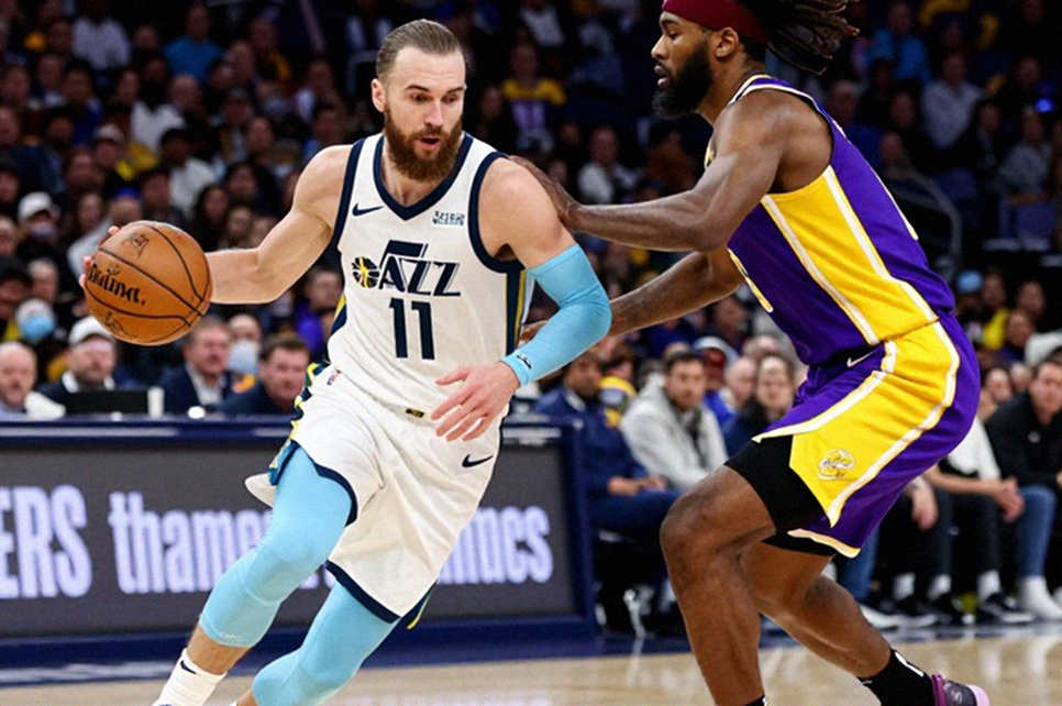 Pionir gầm vang: Luka Doncic và bản đồ những khán đài khắc nghiệt nhất bóng rổ châu Âu