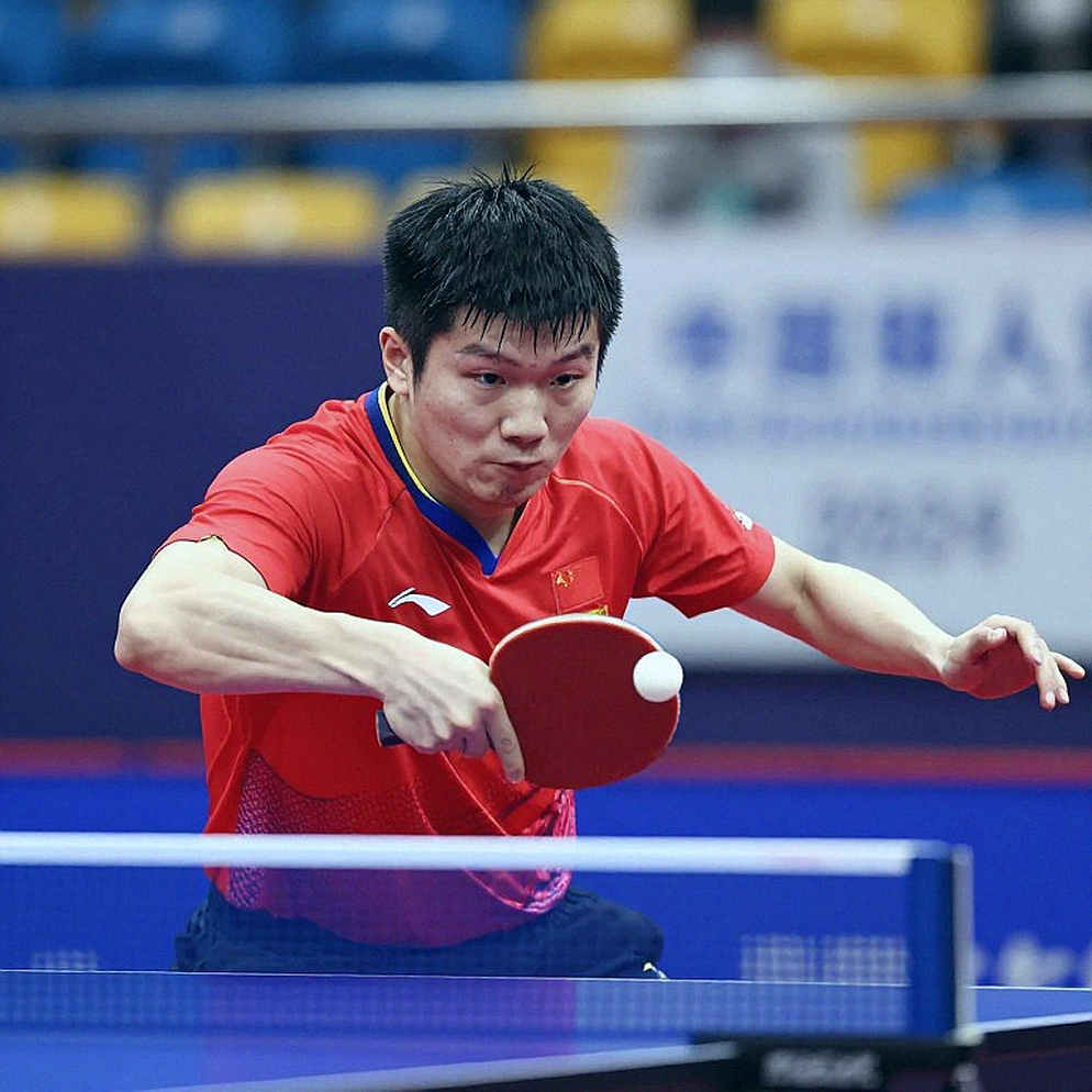 N/A: Kỳ chuyển nhượng và cỗ máy sản xuất thông tin rỗng