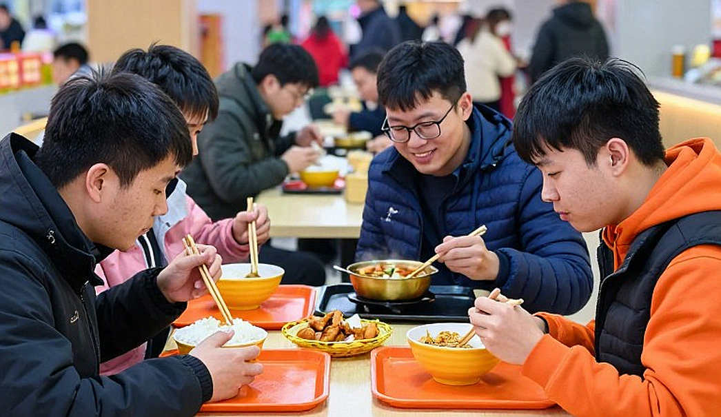 Trương Thủy Hoa, 2:29:07 và nghịch lý 700.000 USD của marathon Trung Quốc Trương Thủy Hoa, 2:29:07 và nghịch lý 700.000 USD của marathon Trung Quốc