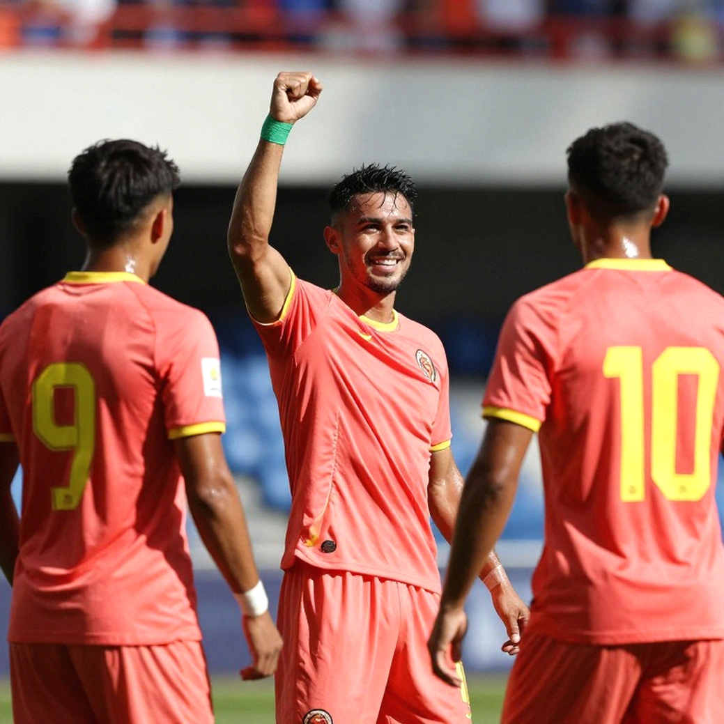 Vũ Tiến Thành, khóa Pro ở Phnôm Pênh và lỗ hổng giấy phép của V.League