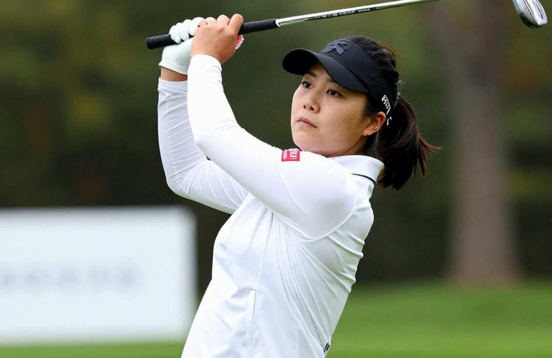 LPGA Hàn Quốc: Davidson và Yoshida đồng dẫn đầu sau vòng một, và 54 hố còn lại mới là câu chuyện