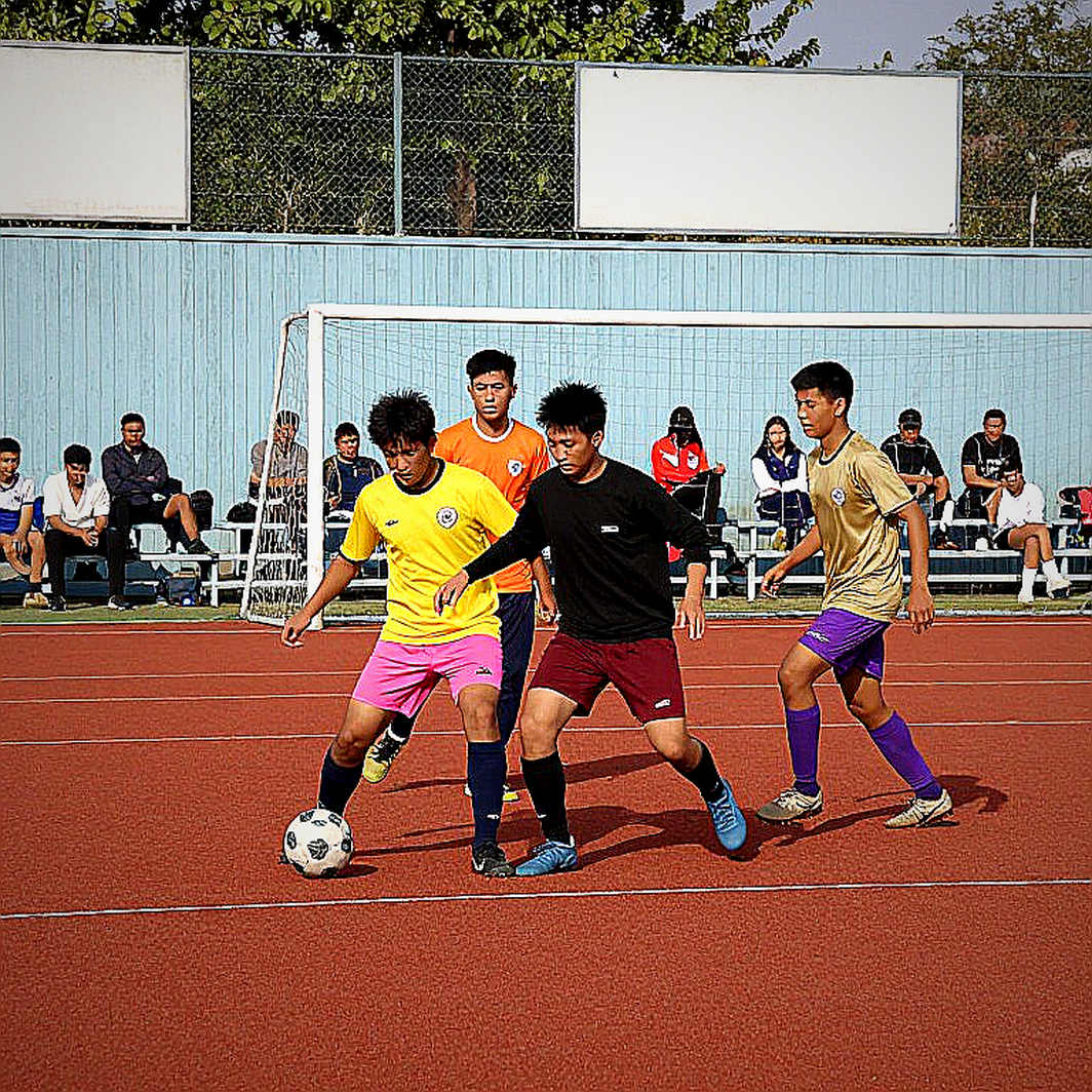 Bốn tiền đạo cùng nổ súng ở vòng 4 V.League 1: hàng công Việt Nam có thêm người, nhưng ông Kim Sang Sik vẫn thiếu một mẫu số 9 Bốn tiền đạo cùng nổ súng ở vòng 4 V.League 1: hàng công Việt Nam có thêm người, nhưng ông Kim Sang Sik vẫn thiếu một mẫu số 9