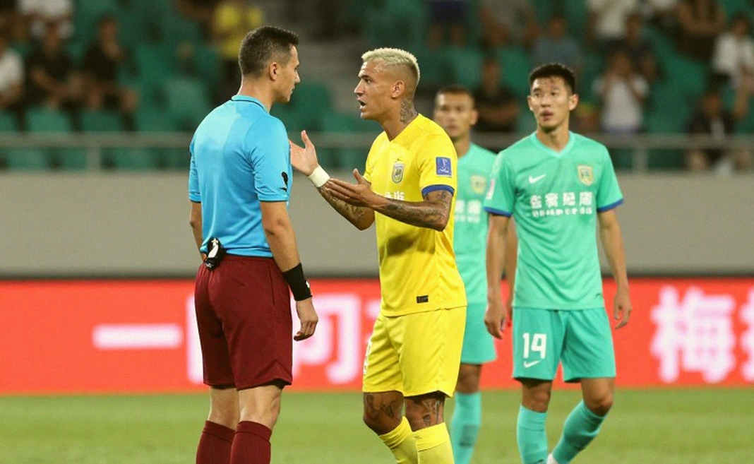 V.League và nhà tài trợ ngành thép: Kỷ niệm 30 năm, nhưng không một chỉ tiêu nào cho bóng đá