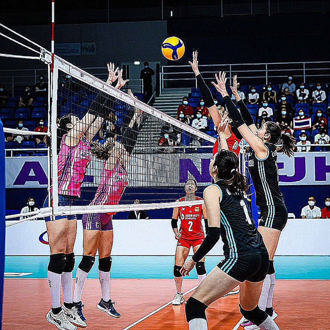 AVC Bóng chuyền nam 2026: Nhật Bản và Iran bất bại ở vòng bảng, và cái giá mà vòng knock-out chưa ai nhìn thấy