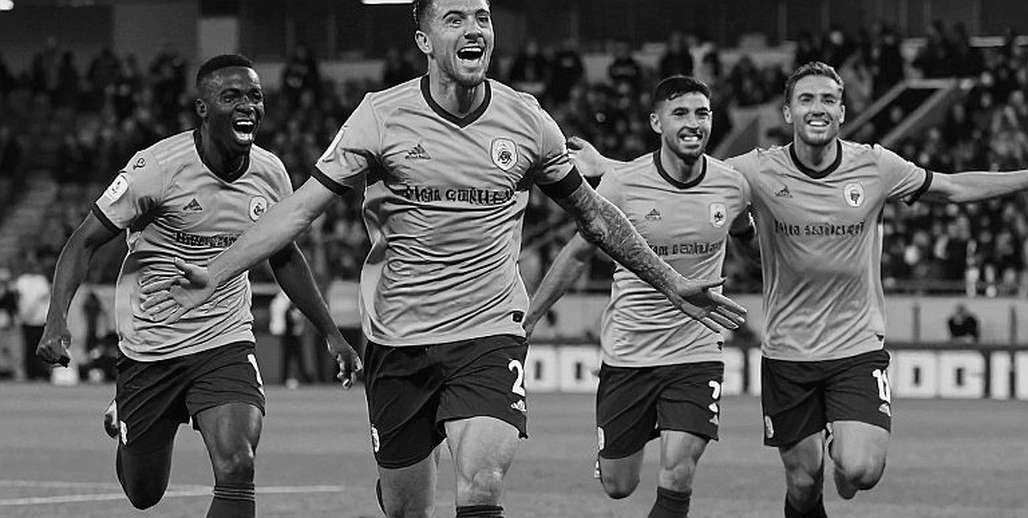 Tám phút và một mùa hè đã hứa khác: Bernardo Silva vật lộn tìm chỗ đứng ở Real Madrid
