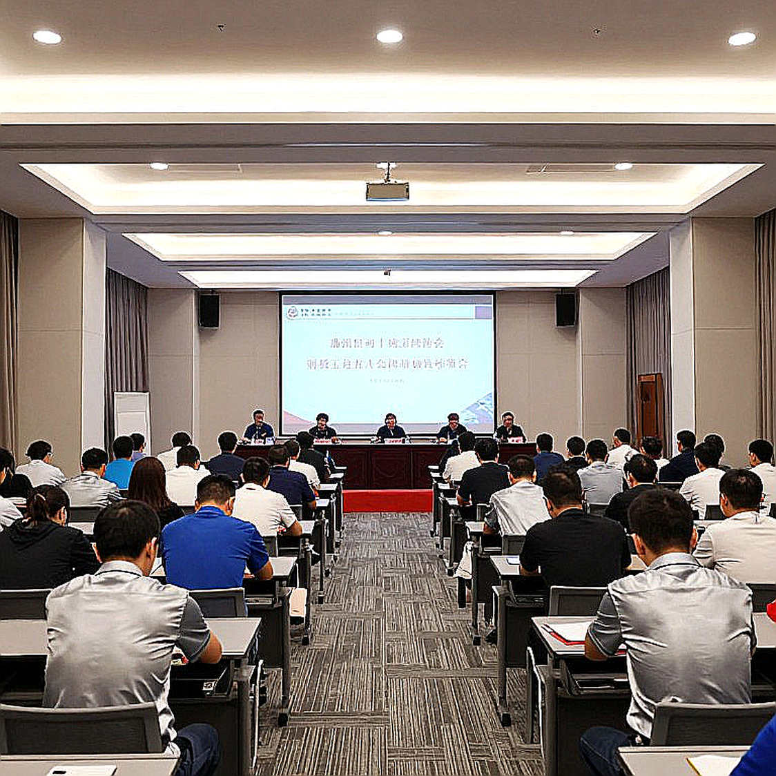 F1 2026 và cuộc chia đôi 50/50: Dữ liệu đằng sau cuộc đua động cơ