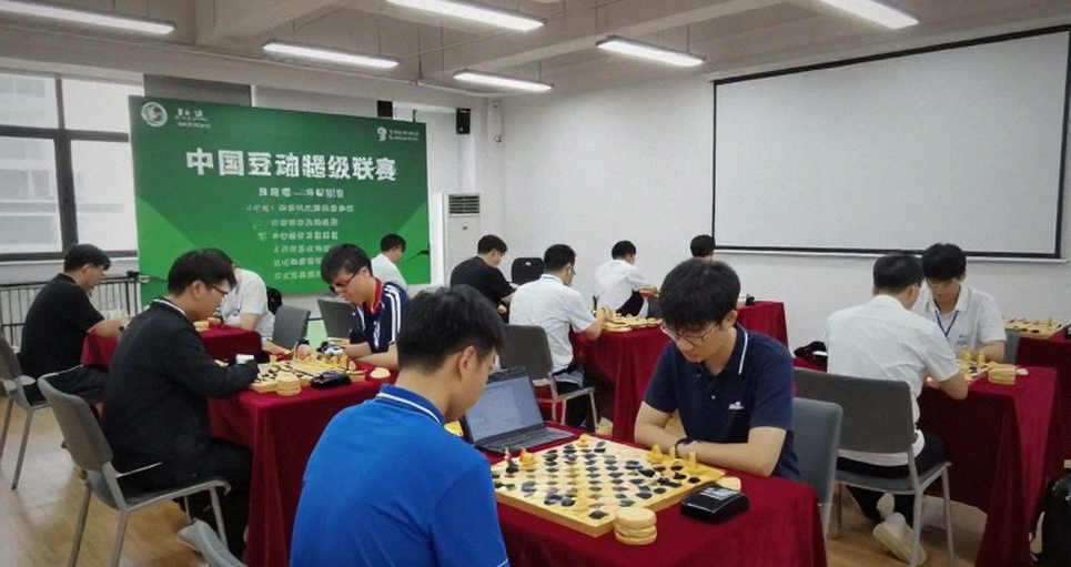 Một cái tít sai về chủ tịch FIDE, một phần mềm cờ vua và lỗ hổng kiểm chứng của báo chí